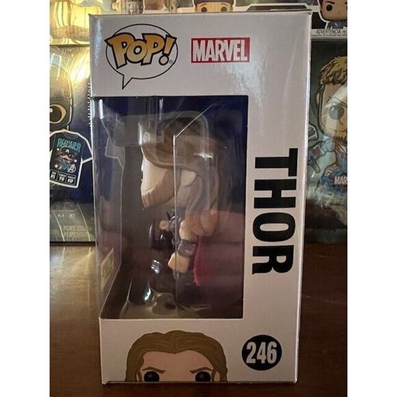 Funko Pop! Thor Ragnarok - Thor (Surtur's Head) HT Exclusive #246 +Protector - Picture 5 of 7